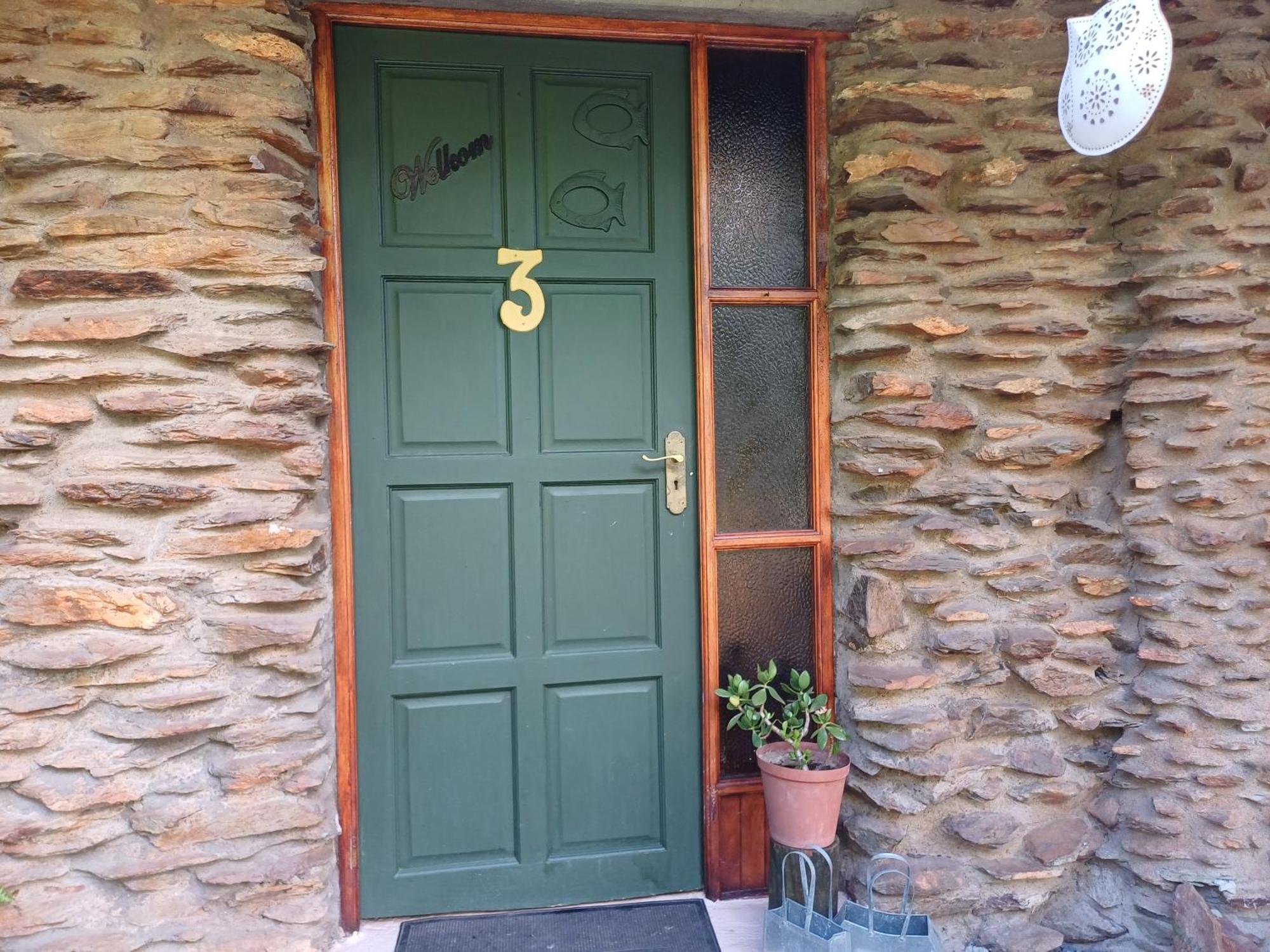Owl'S Den 2 Apartment Oudtshoorn Exterior photo