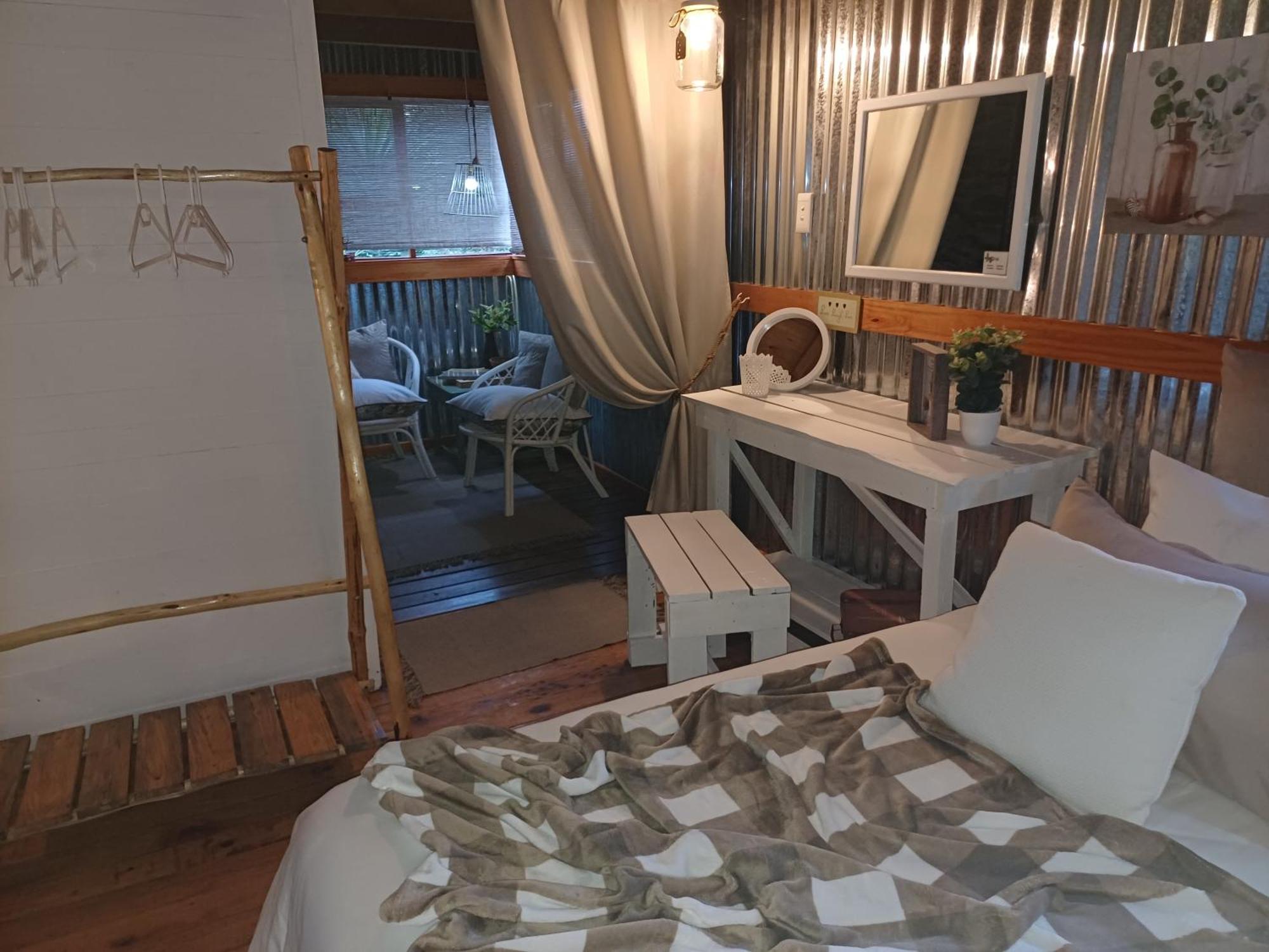 Owl'S Den 2 Apartment Oudtshoorn Exterior photo