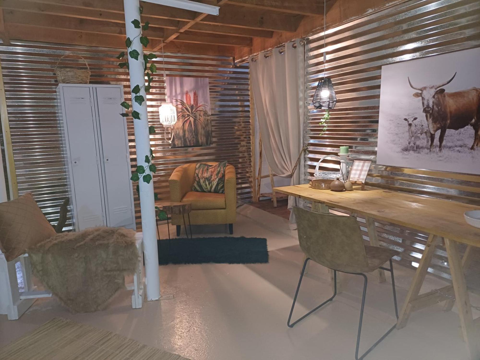 Owl'S Den 2 Apartment Oudtshoorn Exterior photo