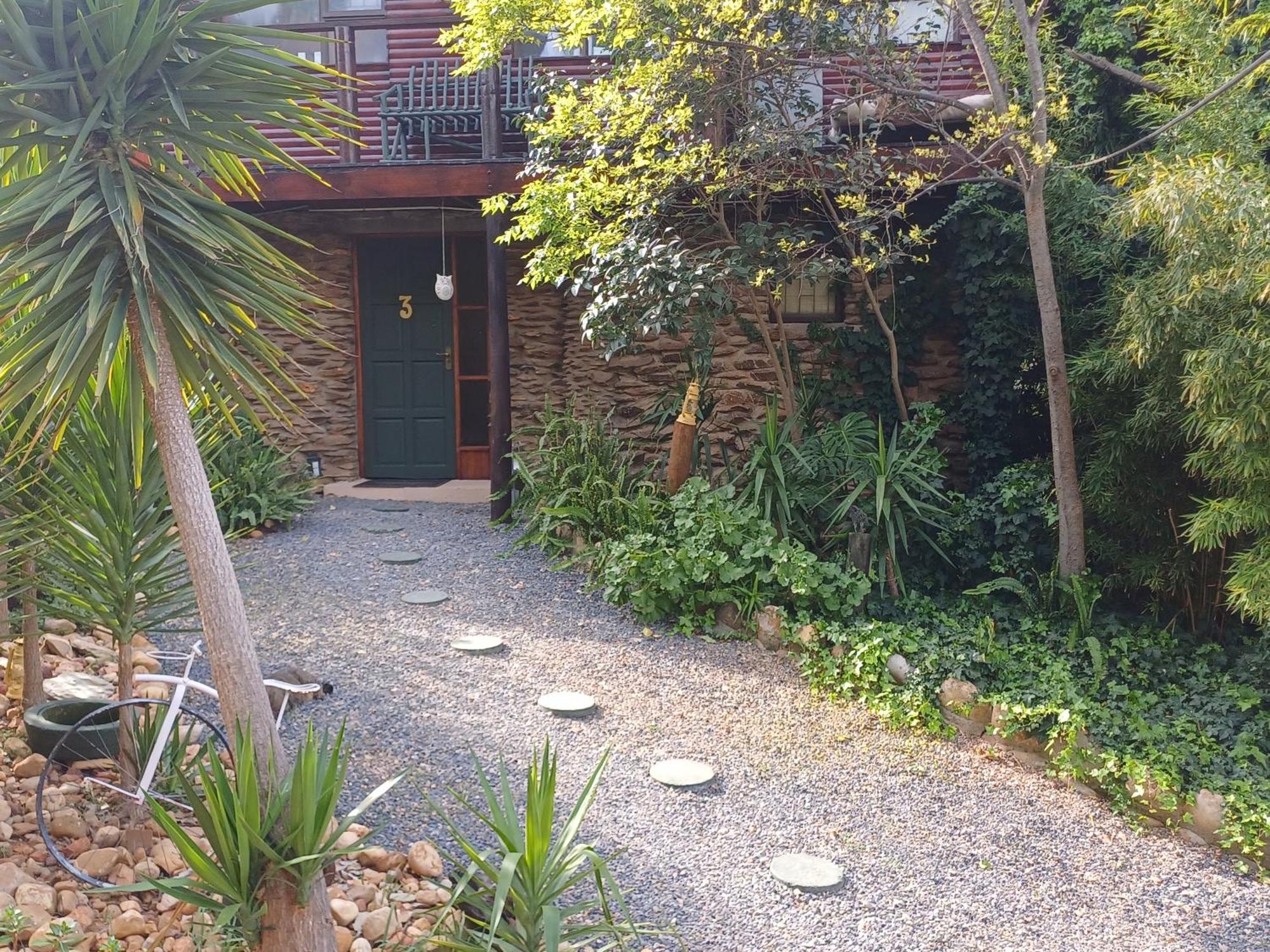Owl'S Den 2 Apartment Oudtshoorn Exterior photo