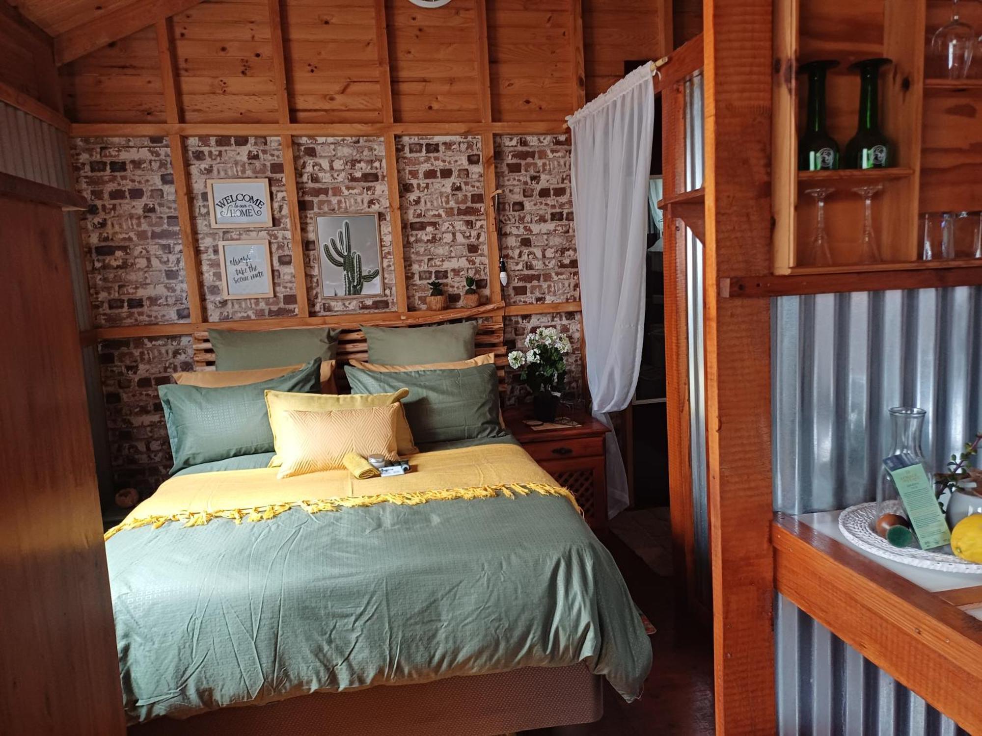 Owl'S Den 2 Apartment Oudtshoorn Exterior photo